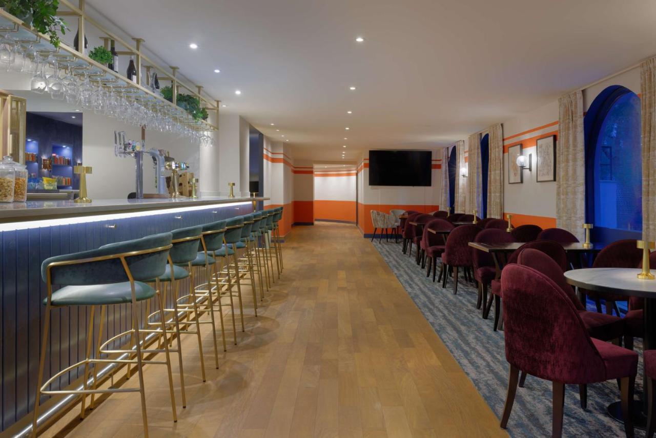 Hilton Cobham Hotel Cobham  Exterior photo
