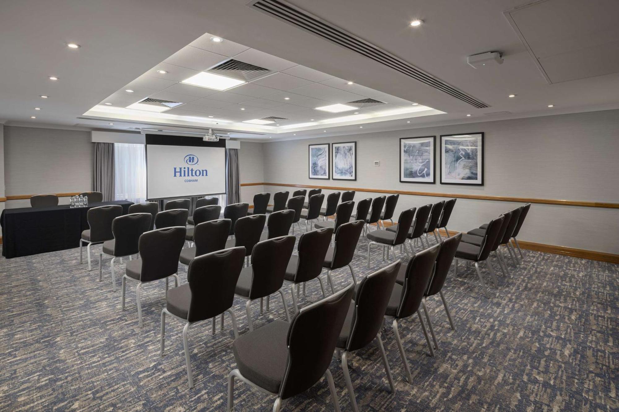 Hilton Cobham Hotel Cobham  Exterior photo