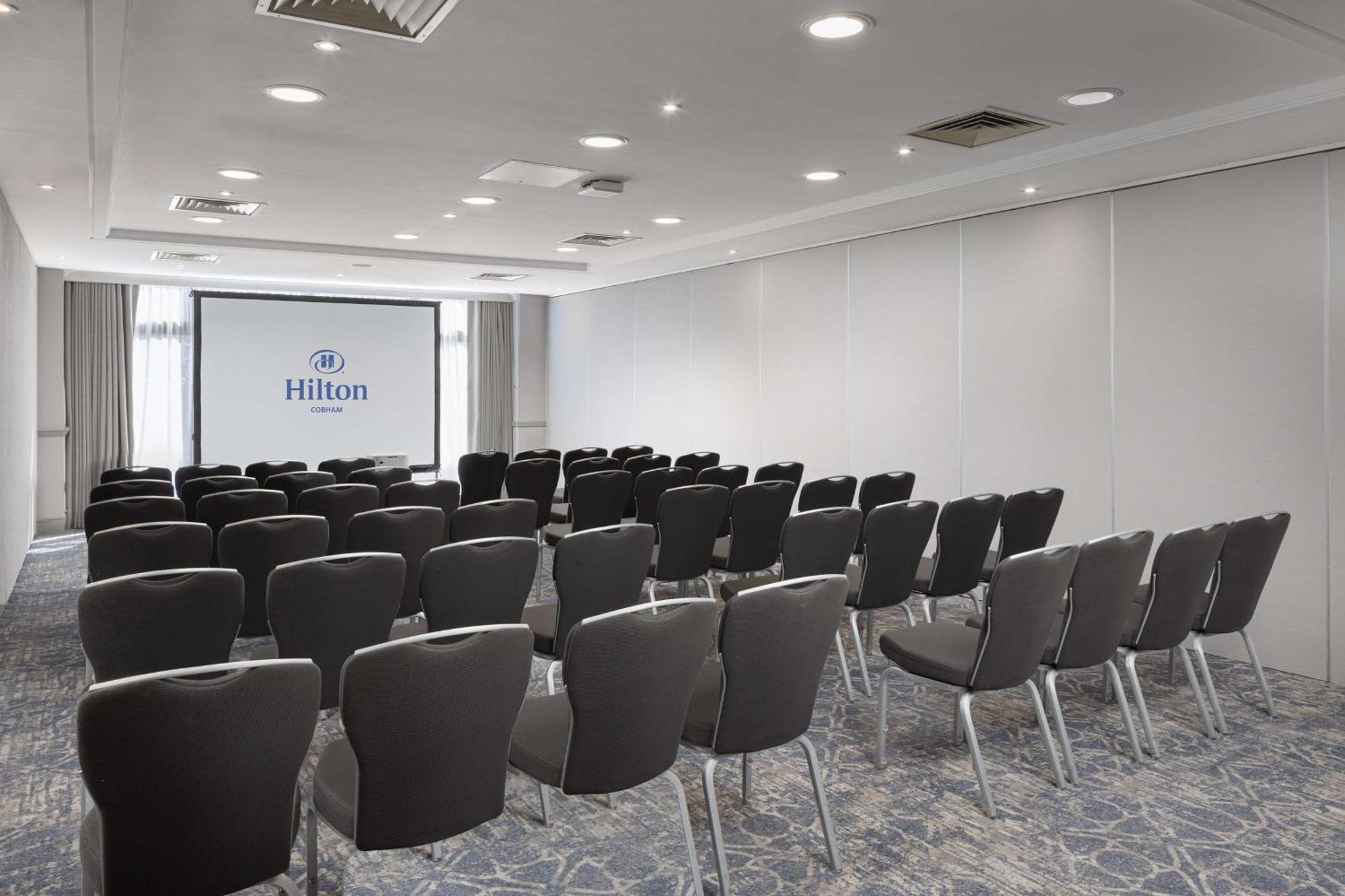 Hilton Cobham Hotel Cobham  Exterior photo