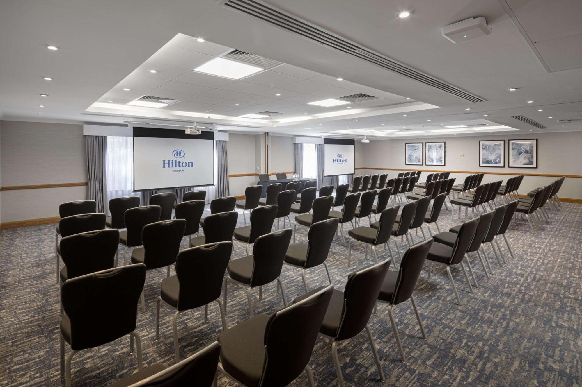 Hilton Cobham Hotel Cobham  Exterior photo